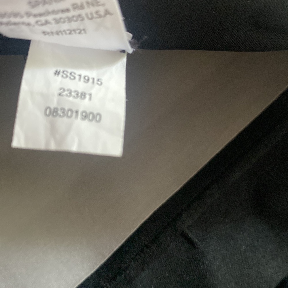 (A53) NEW SPANX Oncore High Waisted Mid Thigh Short in Very Black, Size L, NWOT - Picture 11 of 13